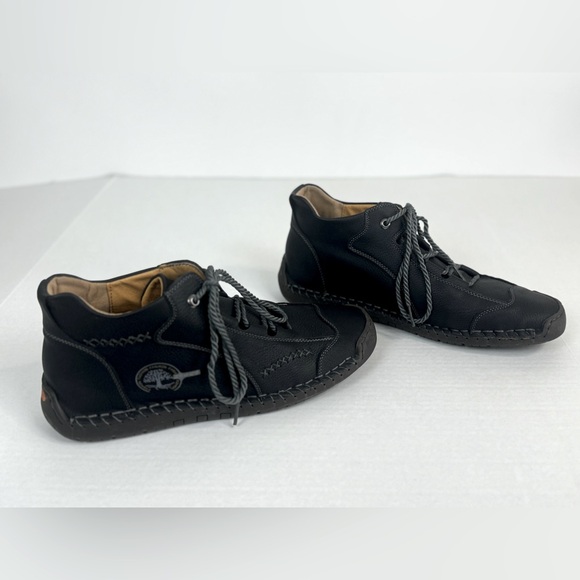 Govicta 
Leather Ankle Chukka Boots - Picture 6 of 11